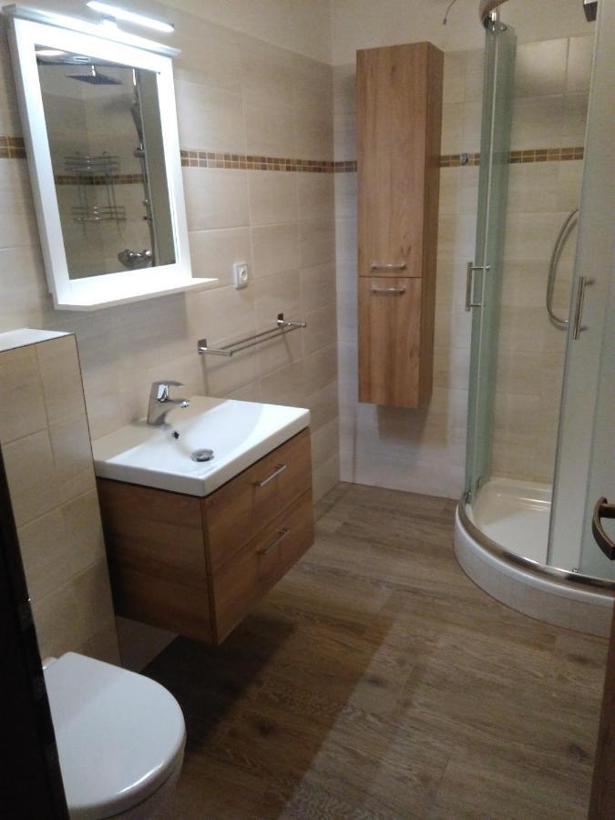Apartment 27